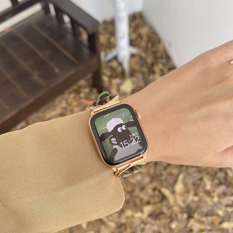 Wool Houndstooth Pattern Women's Luxury Band for Apple Watch Black / 42 / 44 / 45